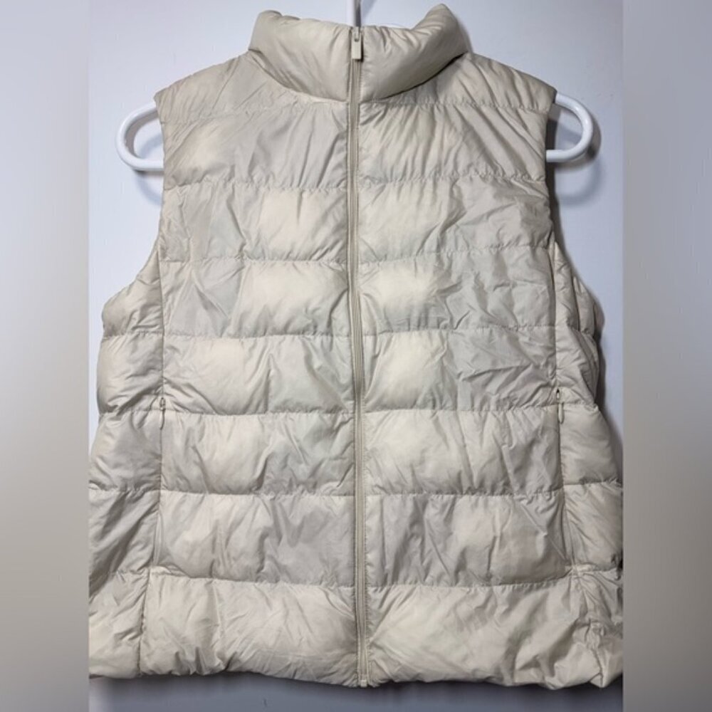 Uniqlo Ultra Light Down Vest White Cream size S Women - Picture 6 of 8